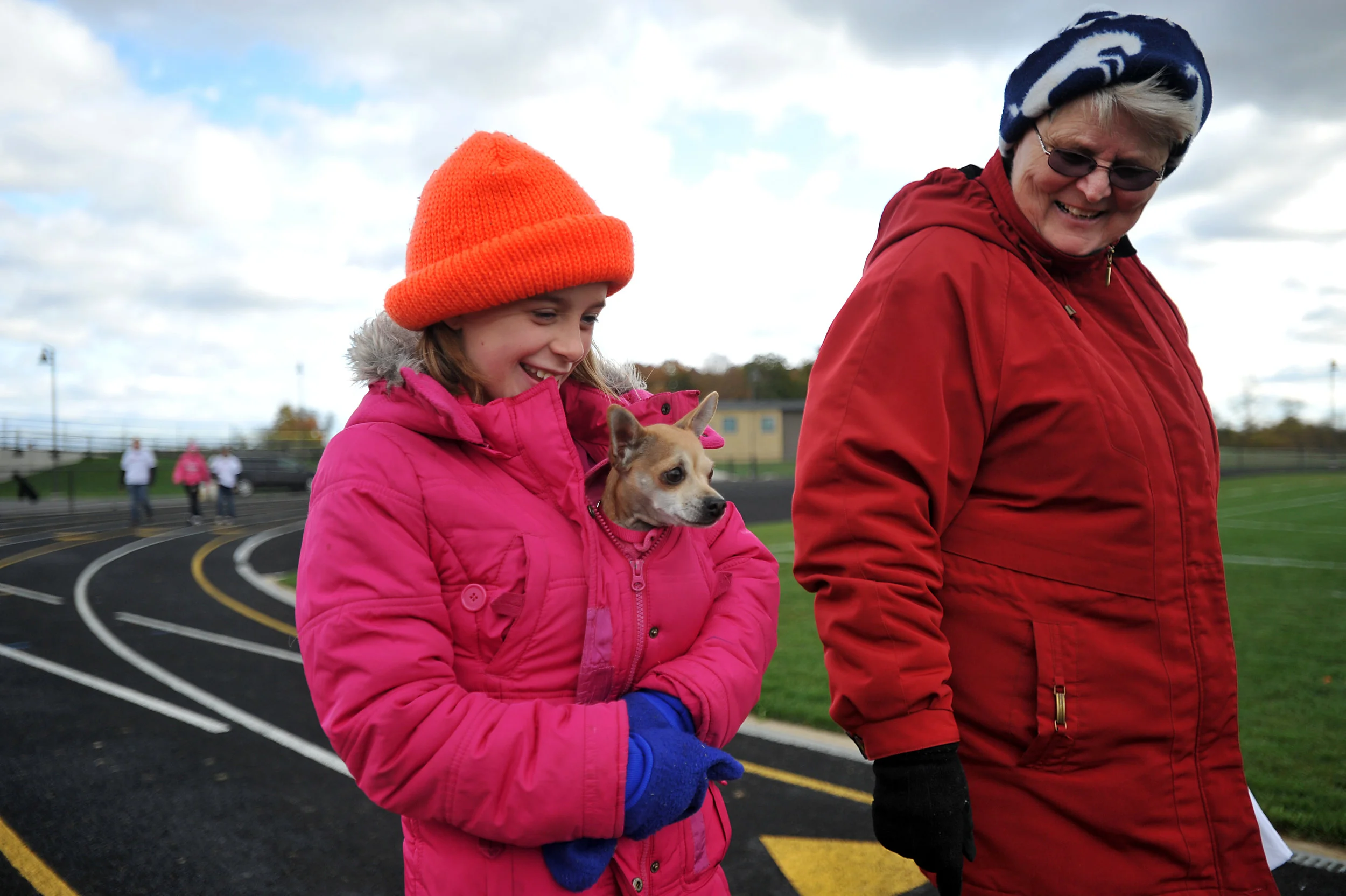 G1016MUSCLEWALK 01.JPG