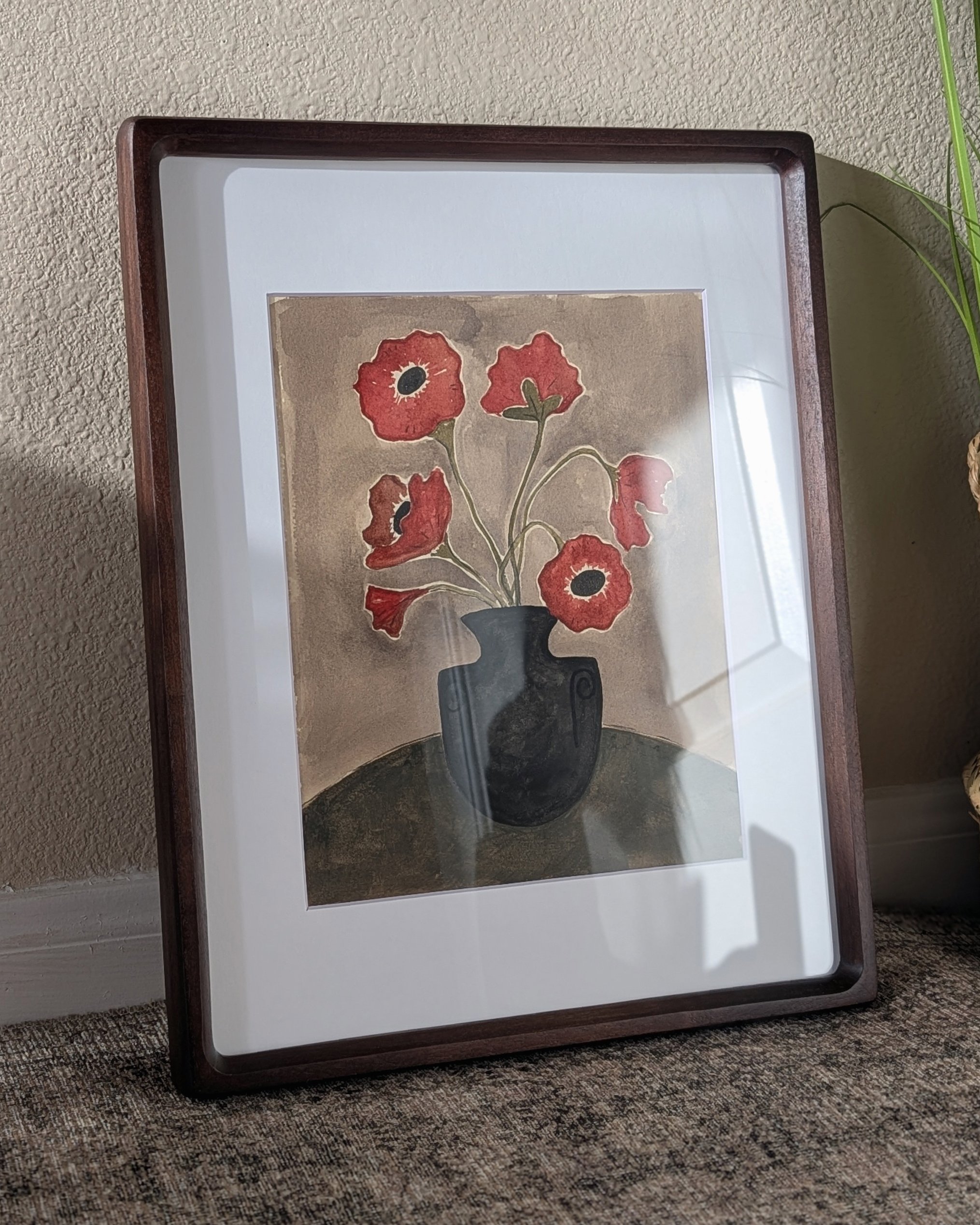 Red-Anemones-Leaning.jpg