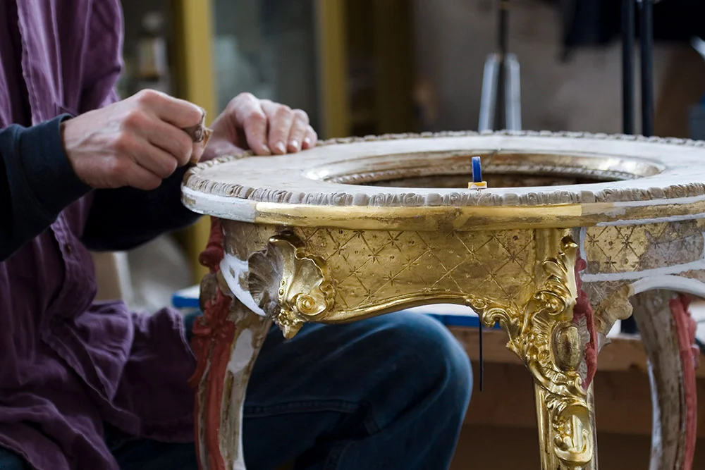 Gilding in progress