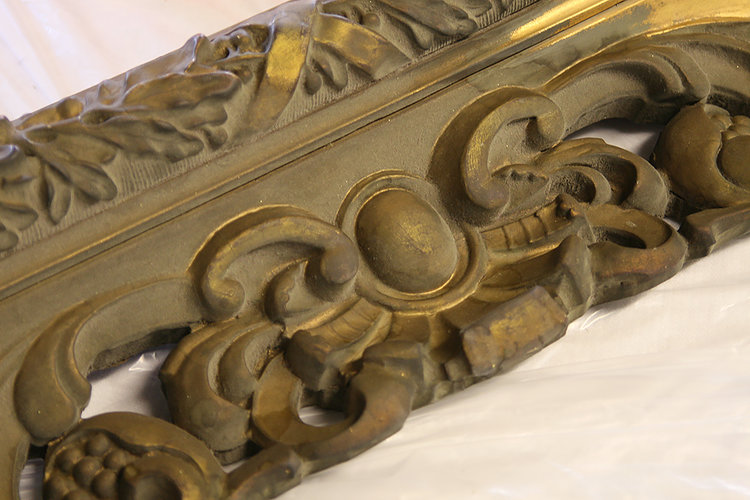 Restoration Of A Giltwood Frame Damaged, How To Remove Paint From Gilded Mirror Frame