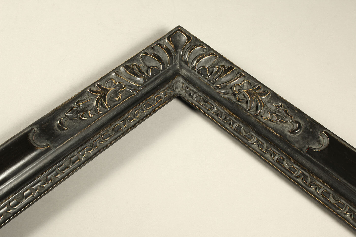 hand-carved-closed-corner-frame.jpg