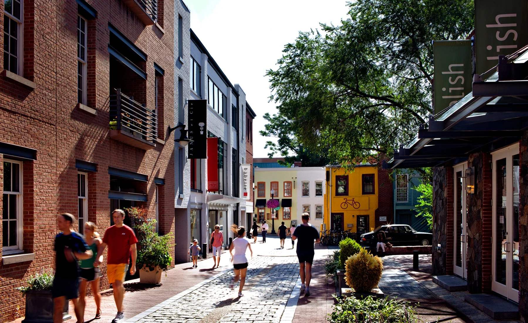 08+-+Cady%27s+Alley+Running+People.jpg