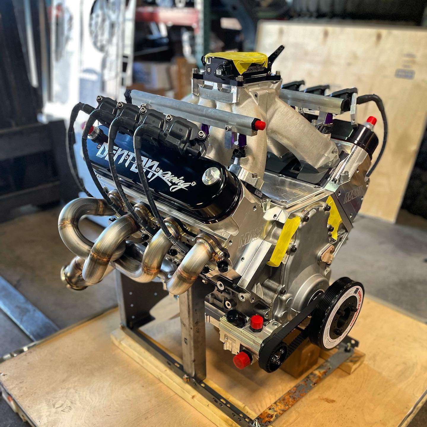 The engine for @sparklefarts14 Jeep wrangler unlimited build came in a couple weeks ago. This @mastmotorsports tall deck 466ci @conceptperformance  LSR monster is sporting a callies rotating assembly, black label heads with titanium intake valves and