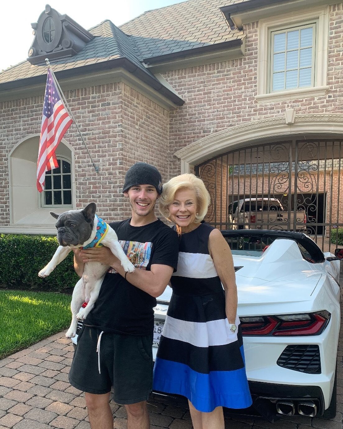 Summertime with family. Jace, Shugie and Theodore. God bless America. ❤️🤍💙🇺🇸