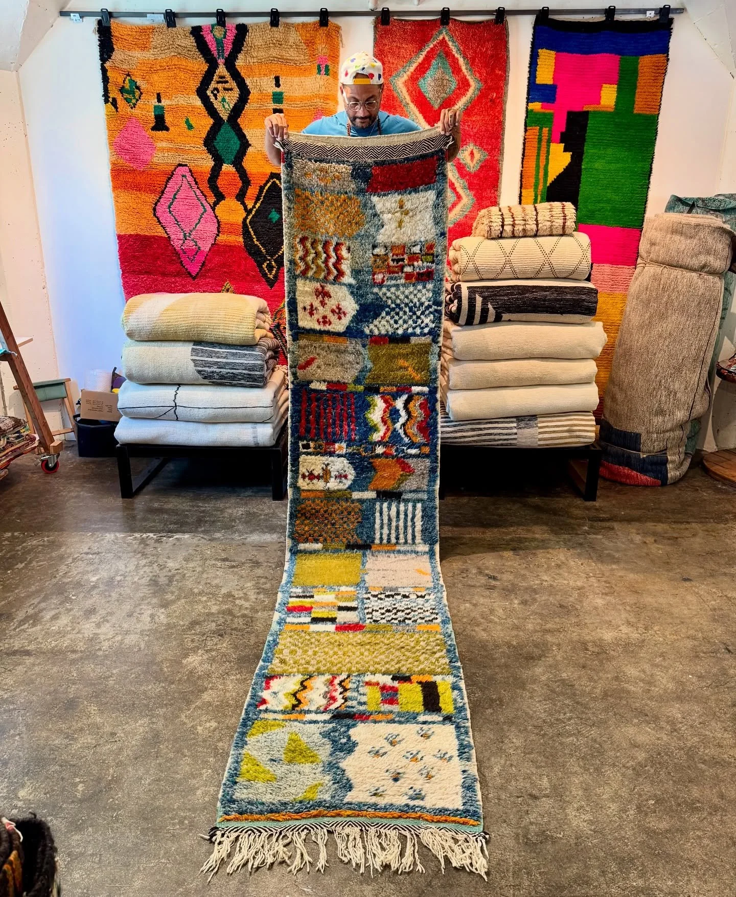 &ldquo;Beautifully handmade runner from Taznaght 🧶 Crafted with love using the finest quality wool. A perfect blend of tradition and elegance. DM for size and price ✨.
&bull;
#moroccanrugs #vintagerugs #modernrugs #handmaderugs #taznaghtrugs #contem