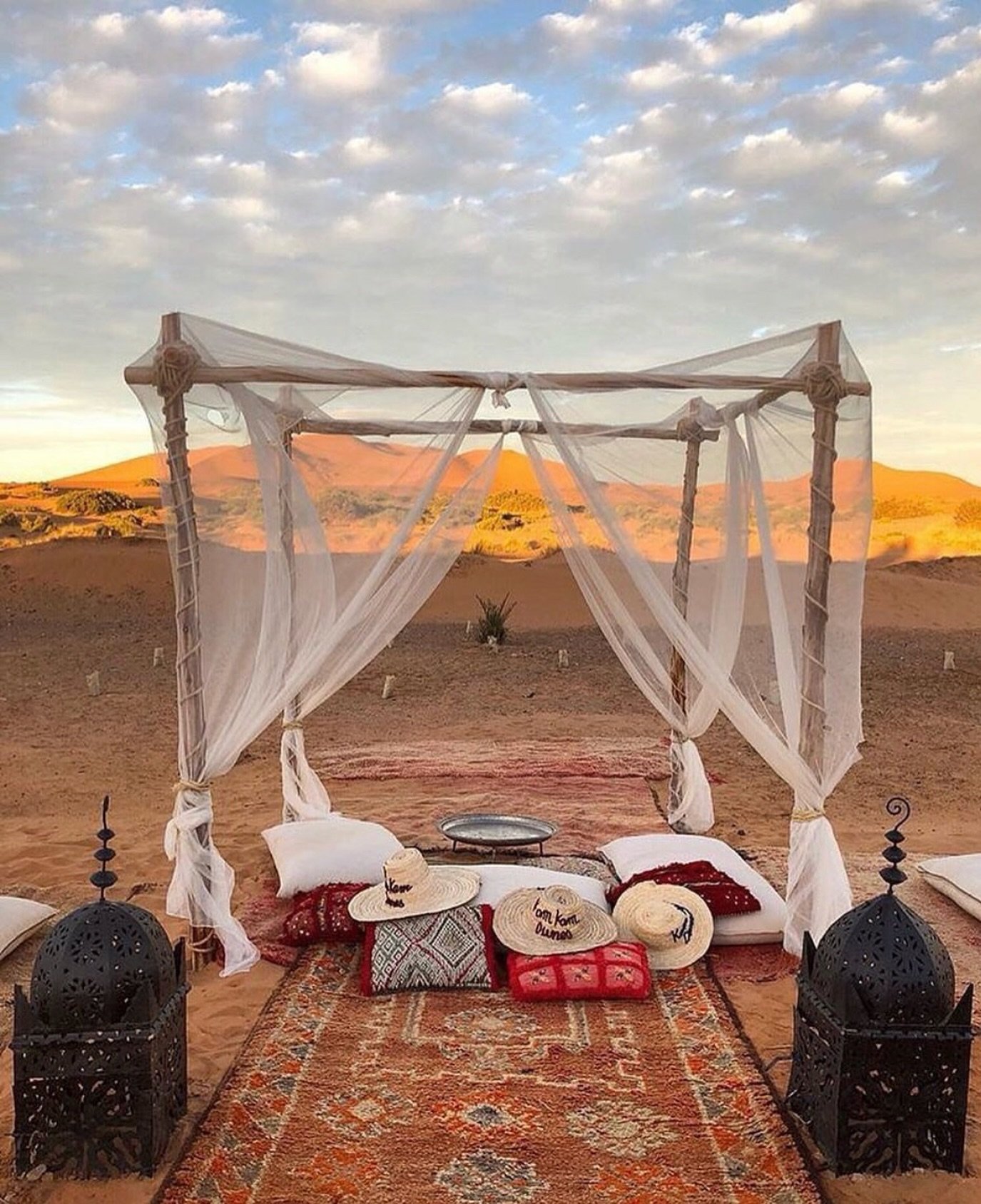 🇲🇦.
&bull;
#moroccanrugs #home #interior #berberrugs #handmaderugs #contemporaryrugs #vintagerugs #home #bohochic #morocco🇲🇦 #madeinmorocco