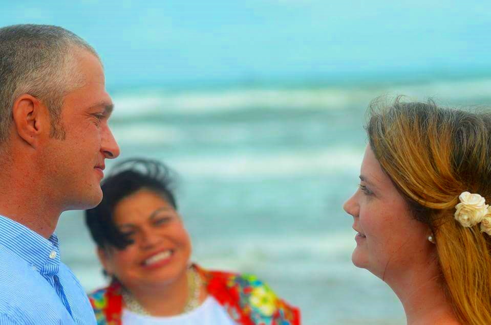 Family Beach Wedding by The Love Officiant Renee Reyes