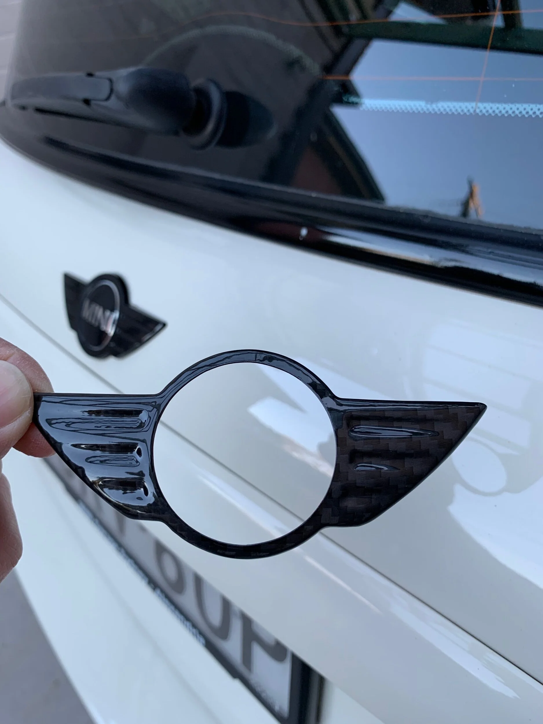 BFE4FFED-562C-4B93-8A37-4C1CFB075D72