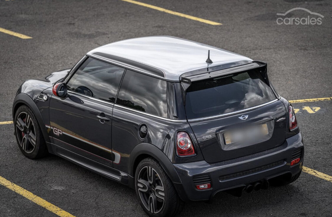 B5A78B64-3280-45A6-8D6B-F11E756834C9