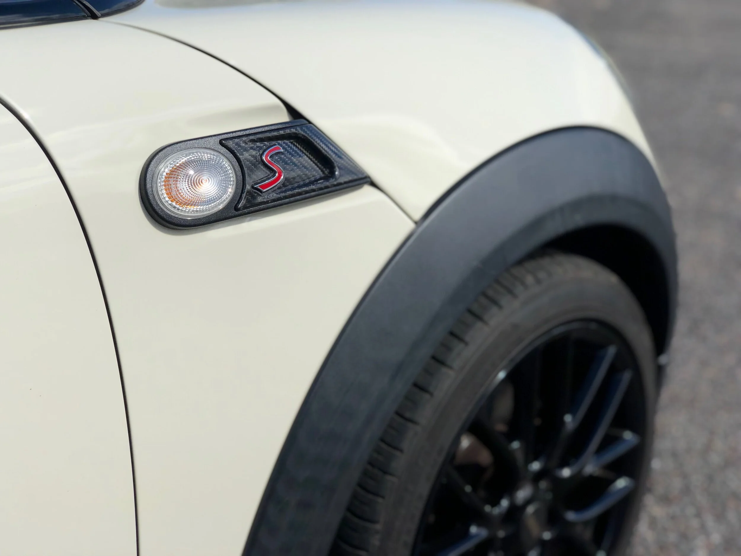 22E881E5-0B65-45A5-A3D7-9F1638771299