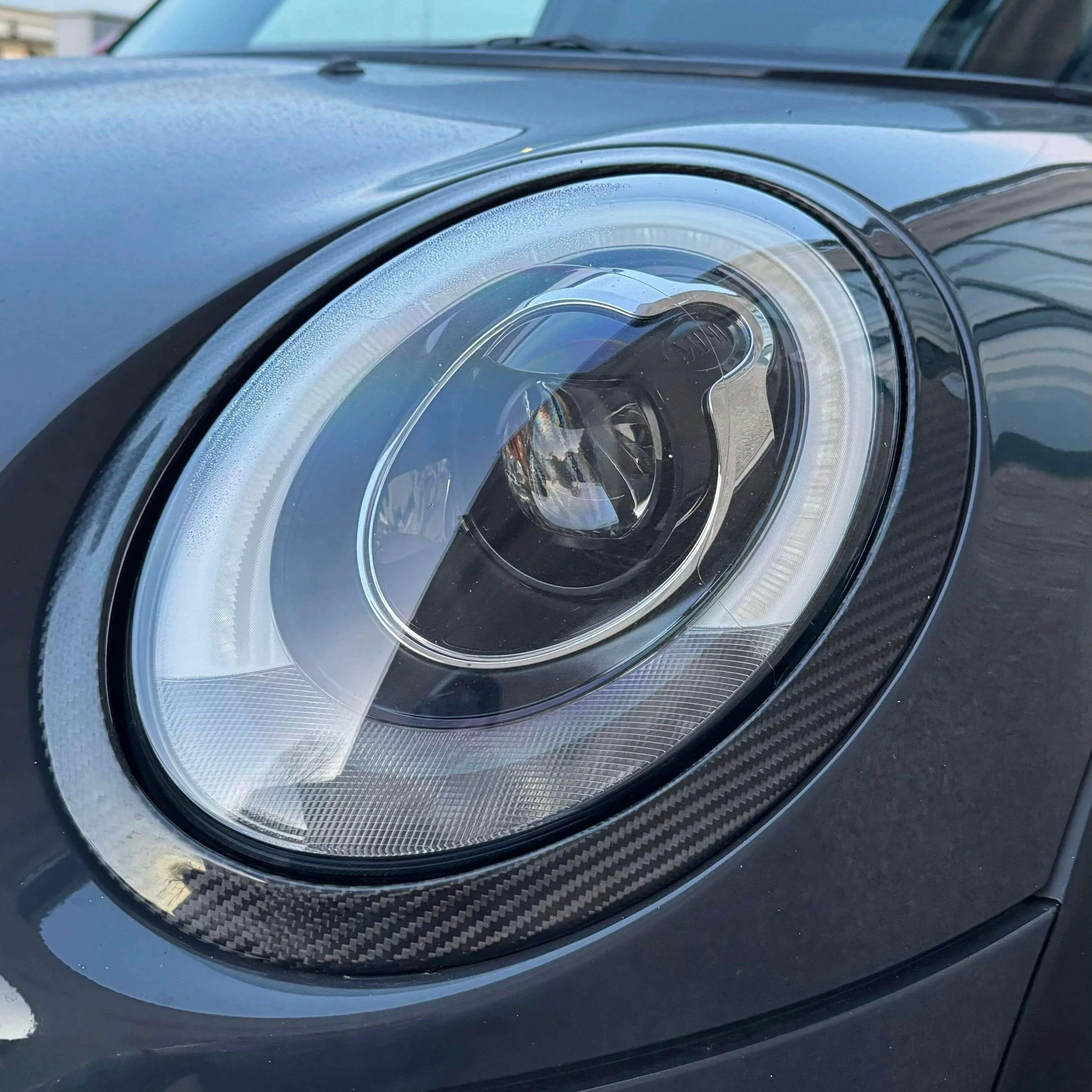head-light-trims-mini-f56-f57-lci-gp3-carbon-fiber-rsi-c6-3.jpg