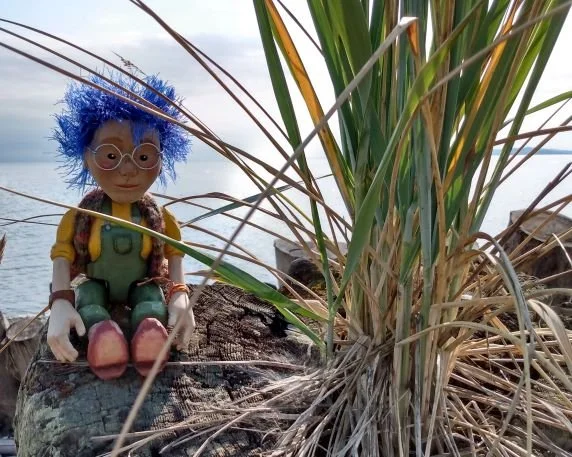 Heartstrings Puppets — AM Lawrie