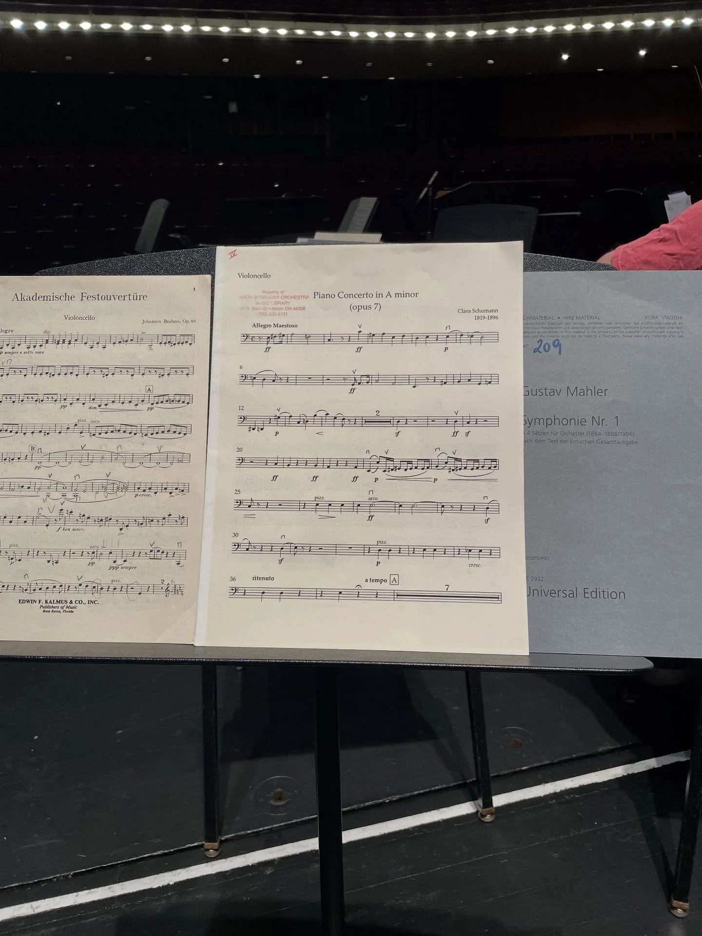 #whatsonmystand
Johannes Brahms: Academic Festival Overture
Clara Schumann: Piano Concerto
Gustav Mahler: Symphony No. 1
Pretty funny that the last big piece of my previous season is the first big piece of this season!
#cello #cellist #classicalmu