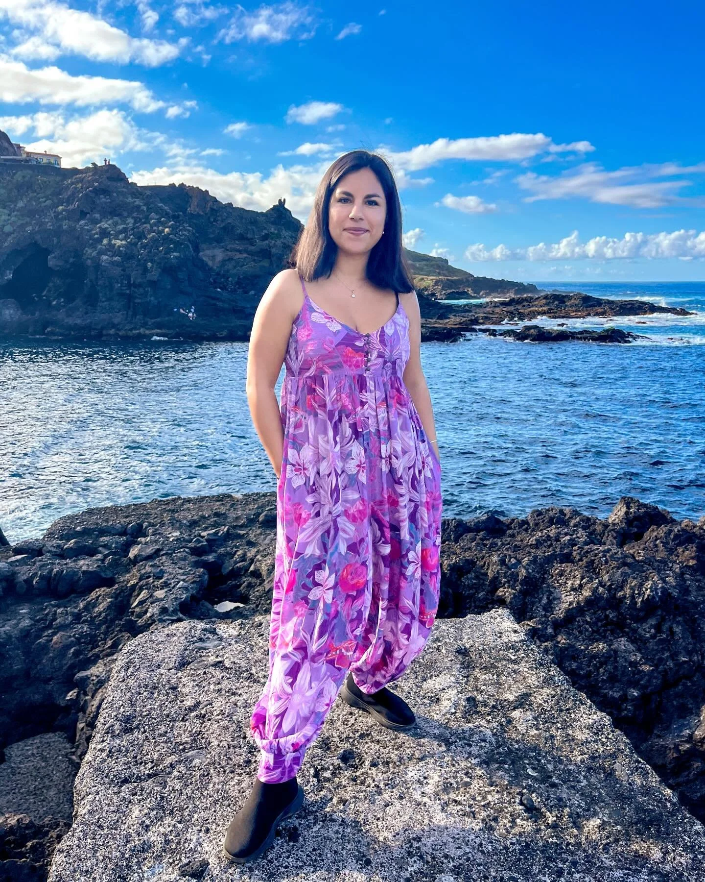 Anthropologie Collaboration 🦋
.
Popping in today to put a face to the artwork and share a little more about one of the most special projects of my career, my 2024 collaboration with Anthropologie.
.
The illustration industry is quite speculative at 