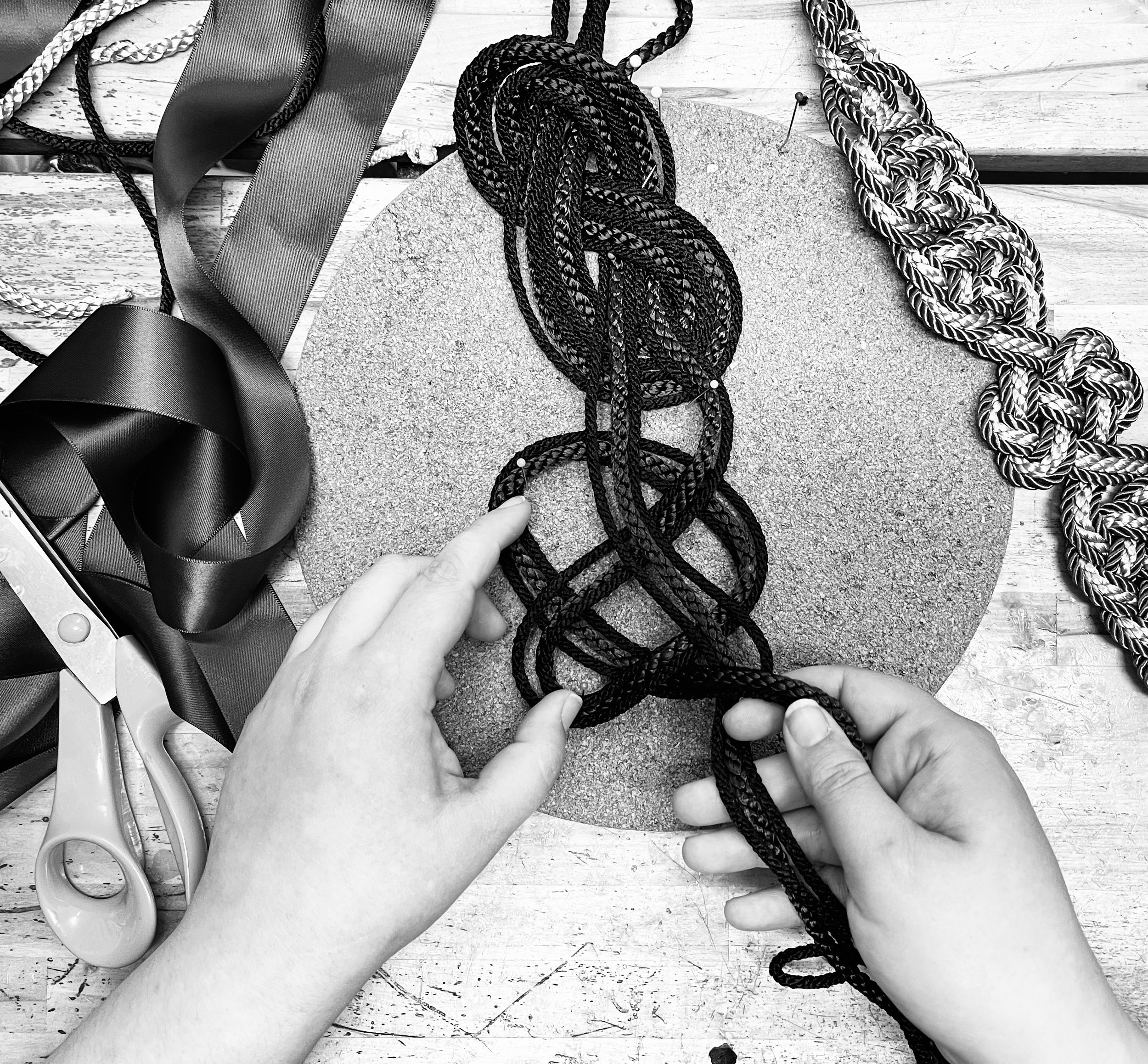 How to tie a handfasting cord - Infinity Knot and Decorative Knot