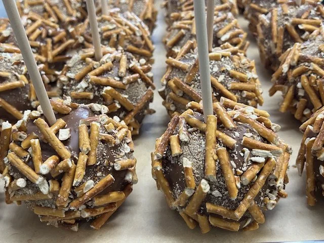 Pretzel Apple 86 Drizzle.jpg