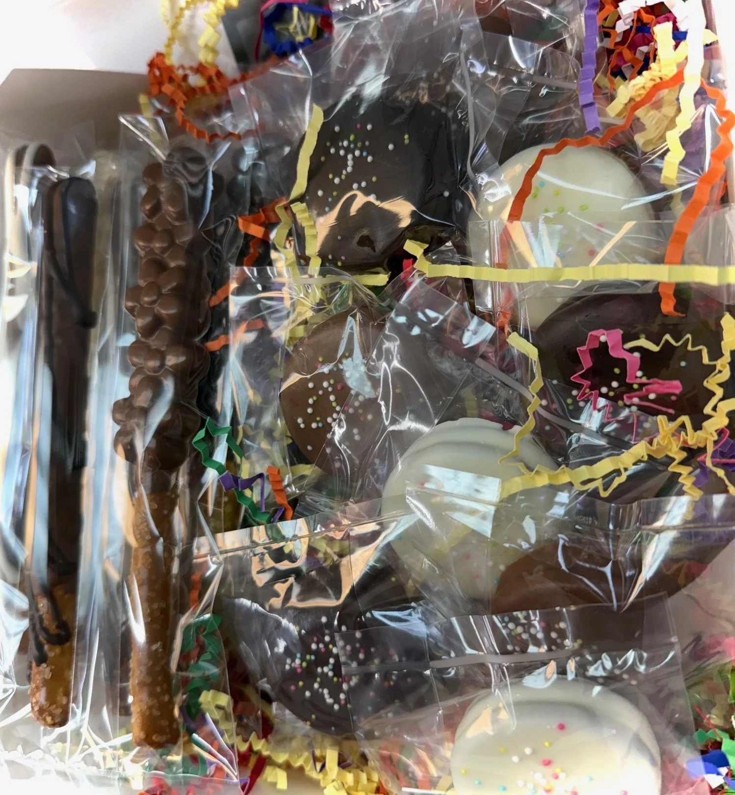 Pretzel Oreo Box Inside.jpeg