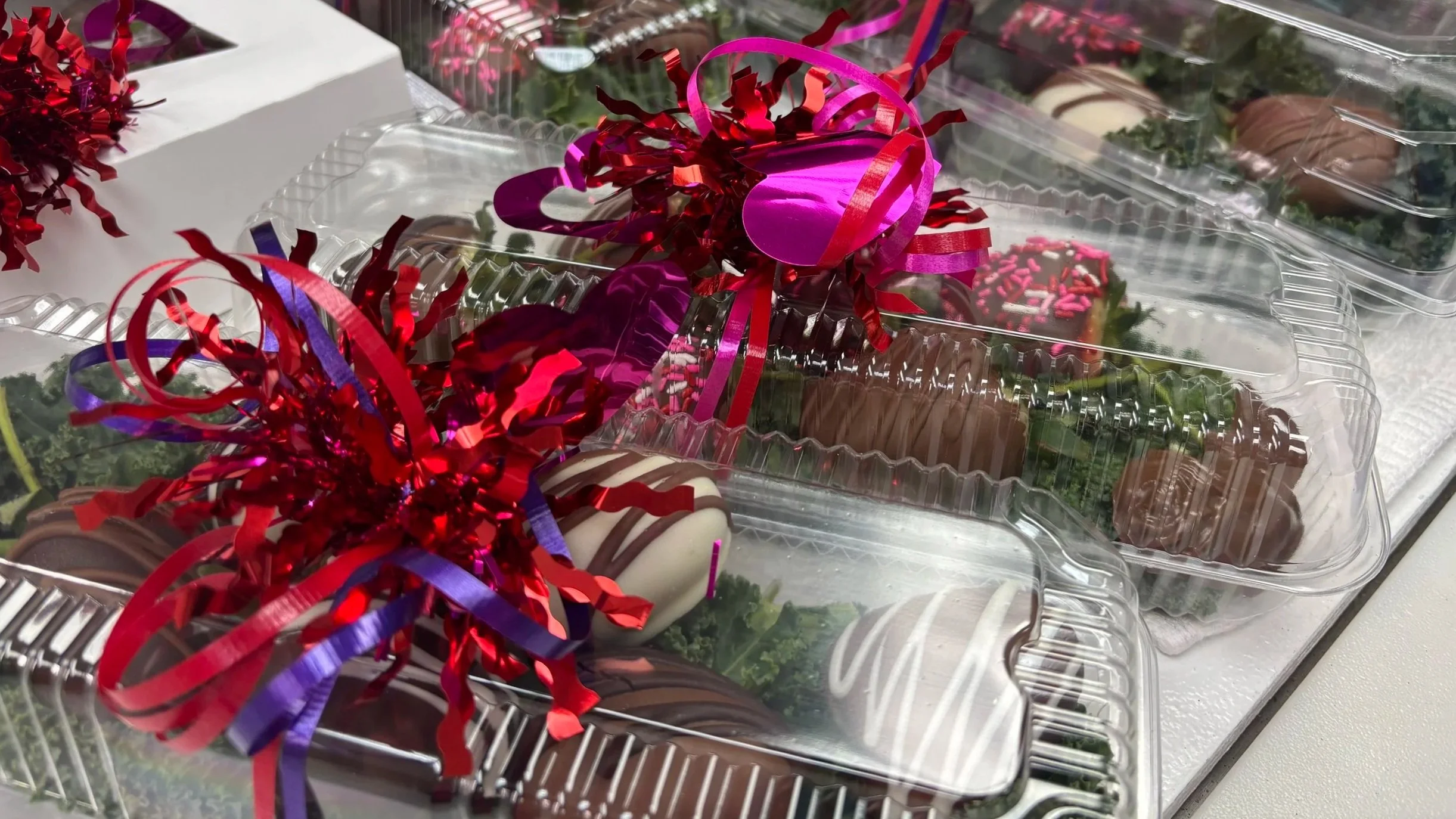 Small Rose Box (6ct)