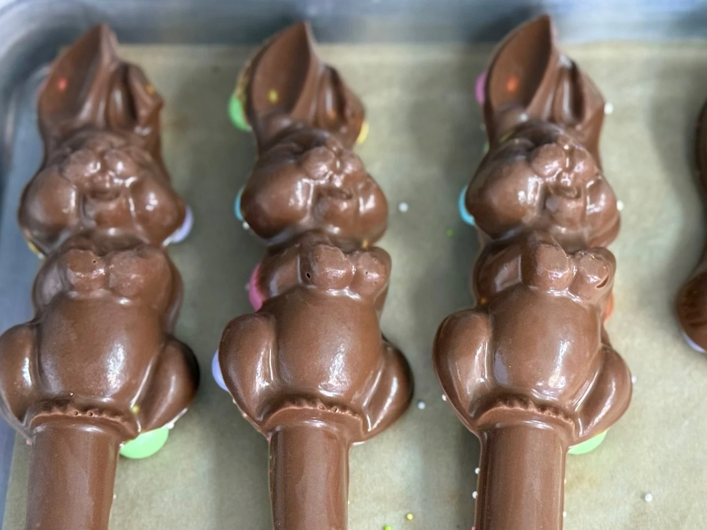 Easter Pretzel MM Pops.jpeg