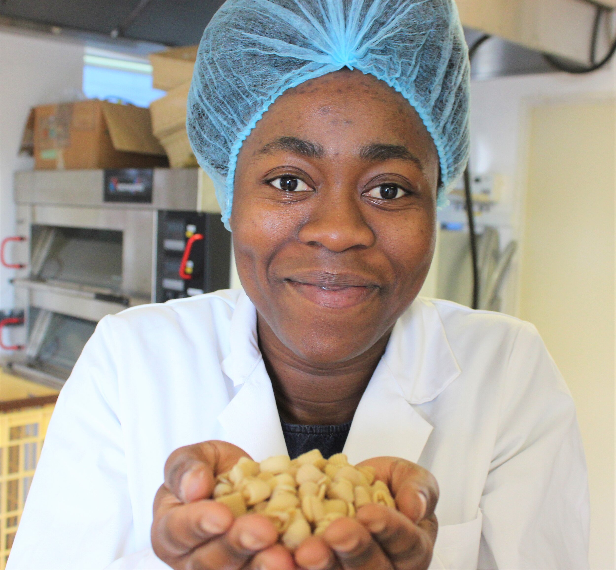 LA PAGE BLANCHE D'ANNIE ADIOGO