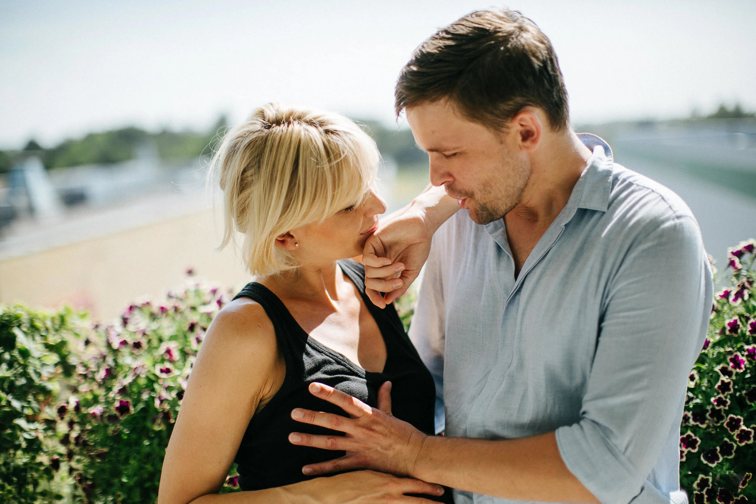 outdoor-pregnancy-photography-ideas-warsaw-photo-00004.jpg