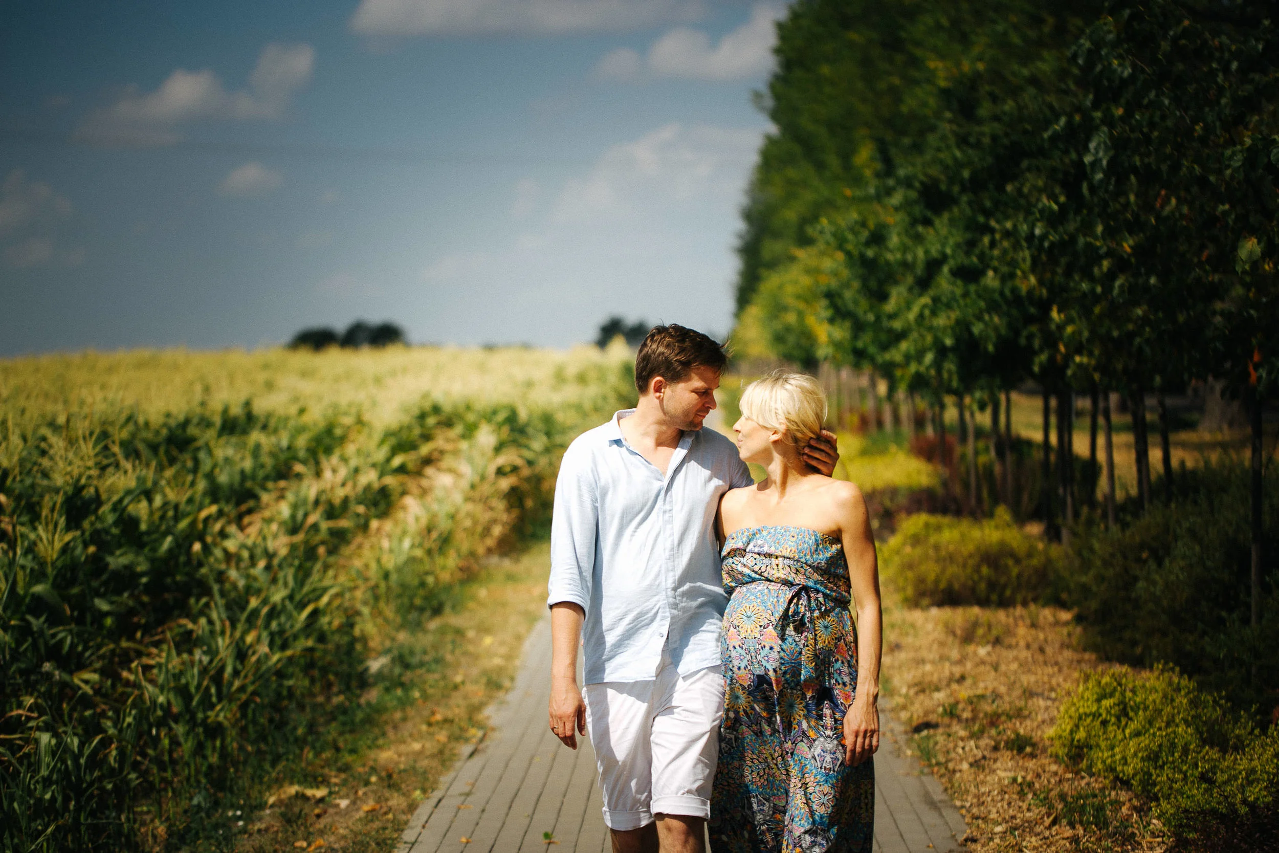 outdoor-pregnancy-photography-ideas-warsaw-photo-00019.jpg