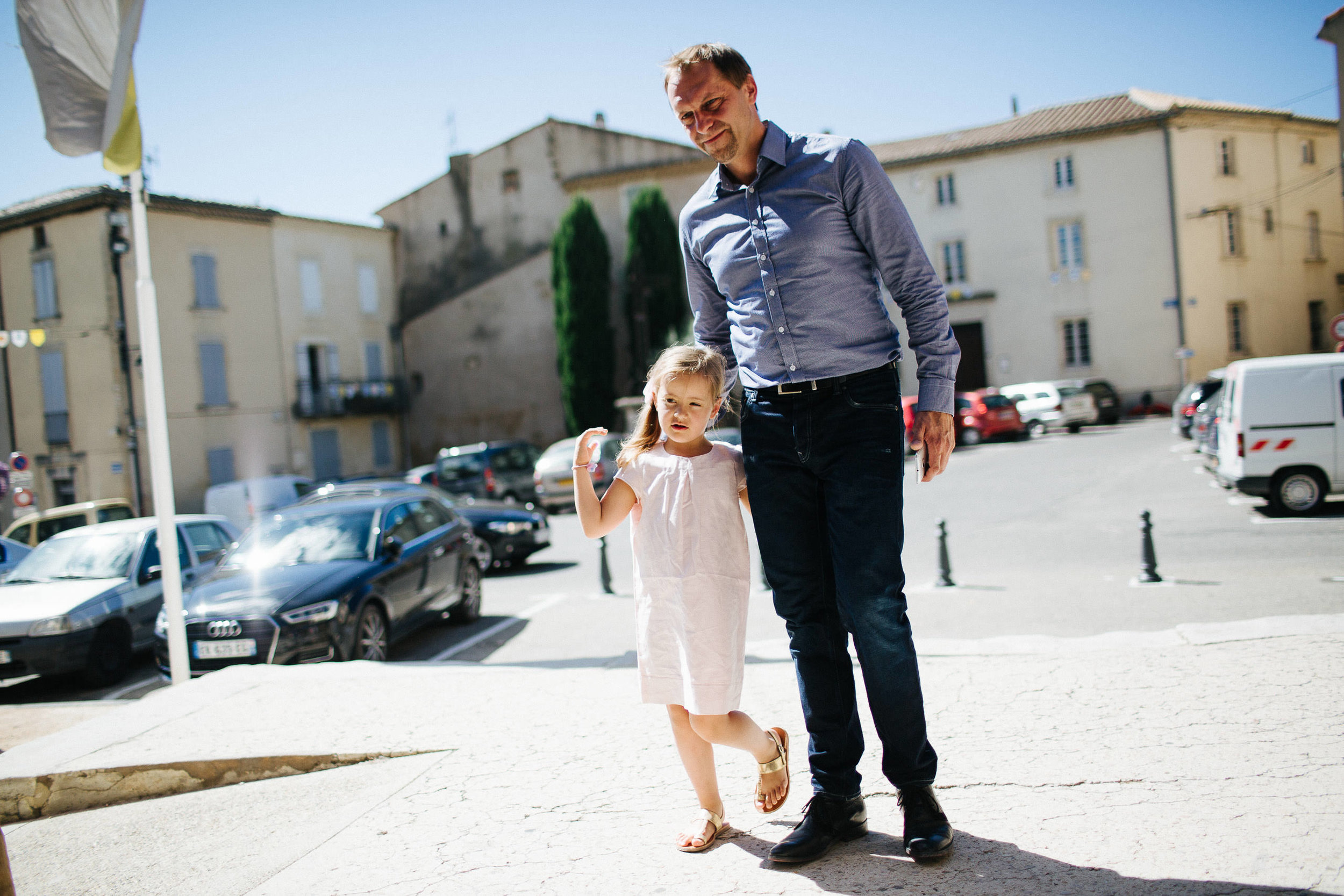 Photographe-Baptême-Boutique-du-Village-Le-Clair-de-la-Plume-Grignan-Paroisse-de-Valréas-00011.jpg