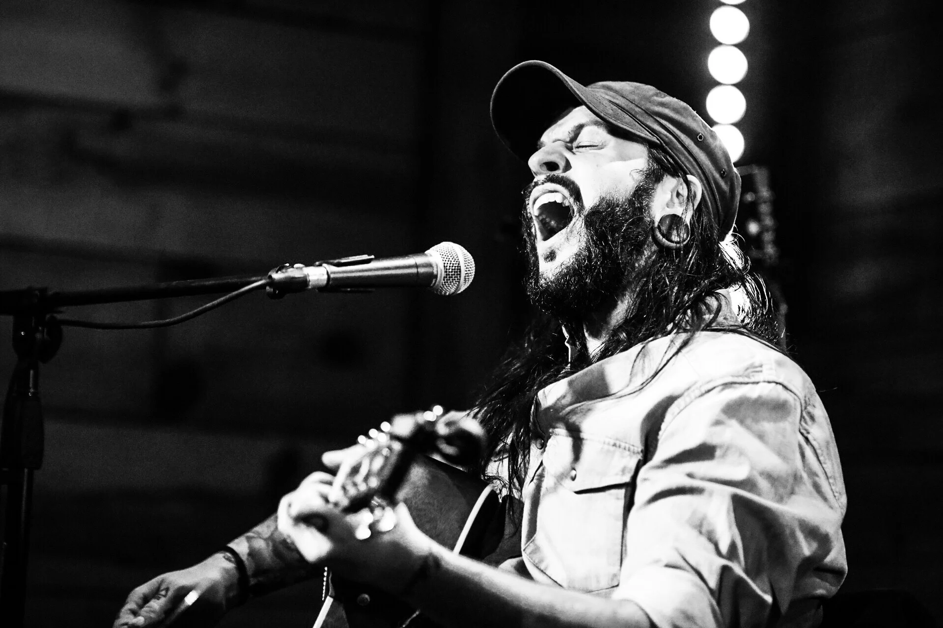 Shawn James Announces Tour with The Wind and the Wave