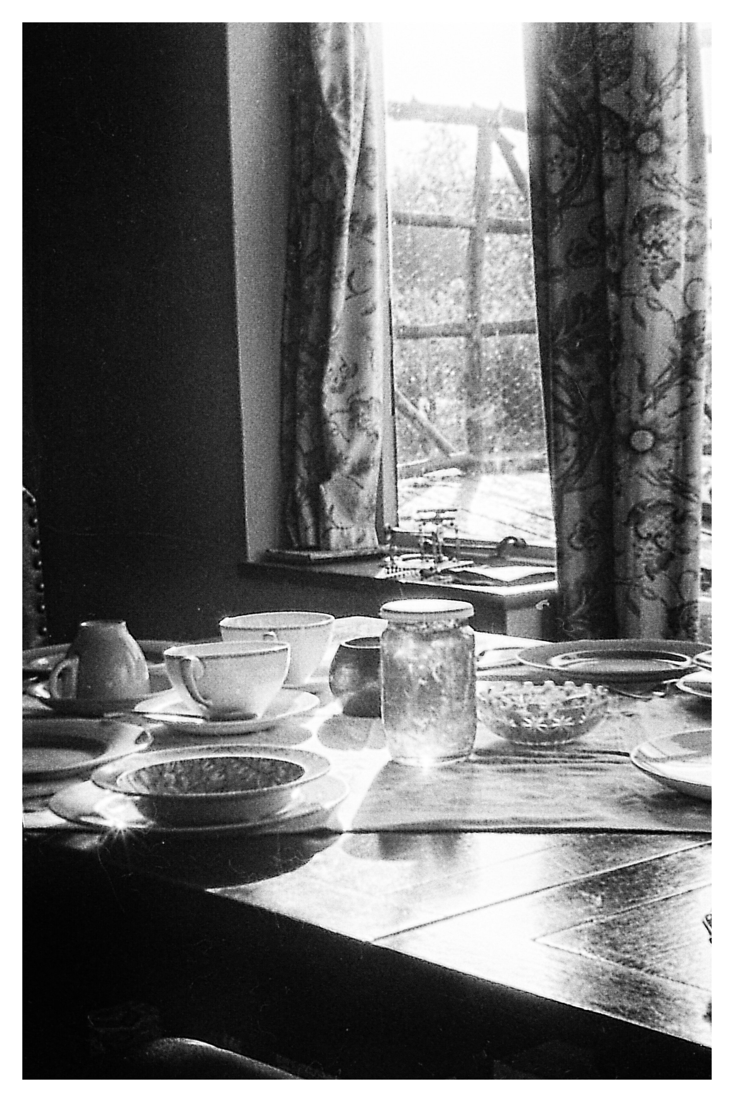 Breakfast table.jpg