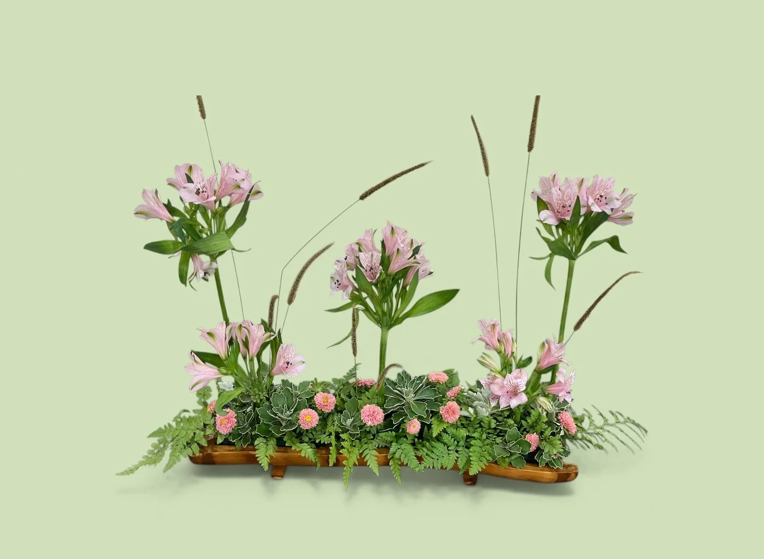 floral -art table arrangement 2.JPG