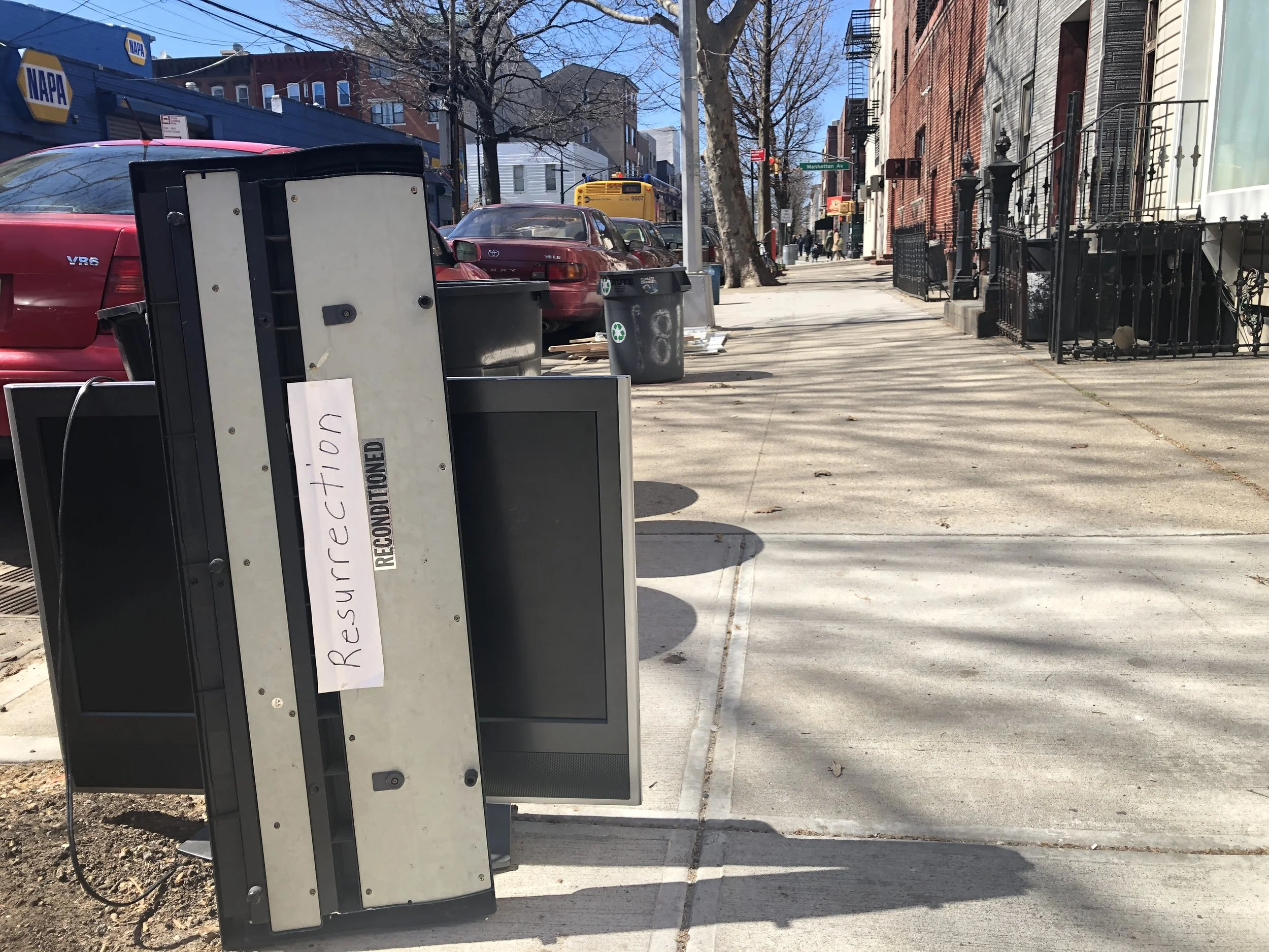 政治のダイジェストを聞く