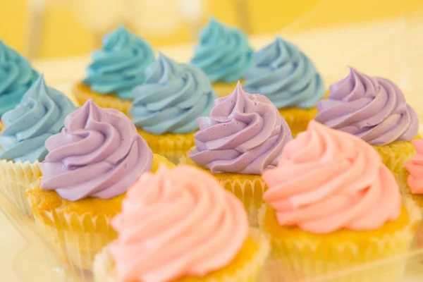 close_up_of_cakes.jpg