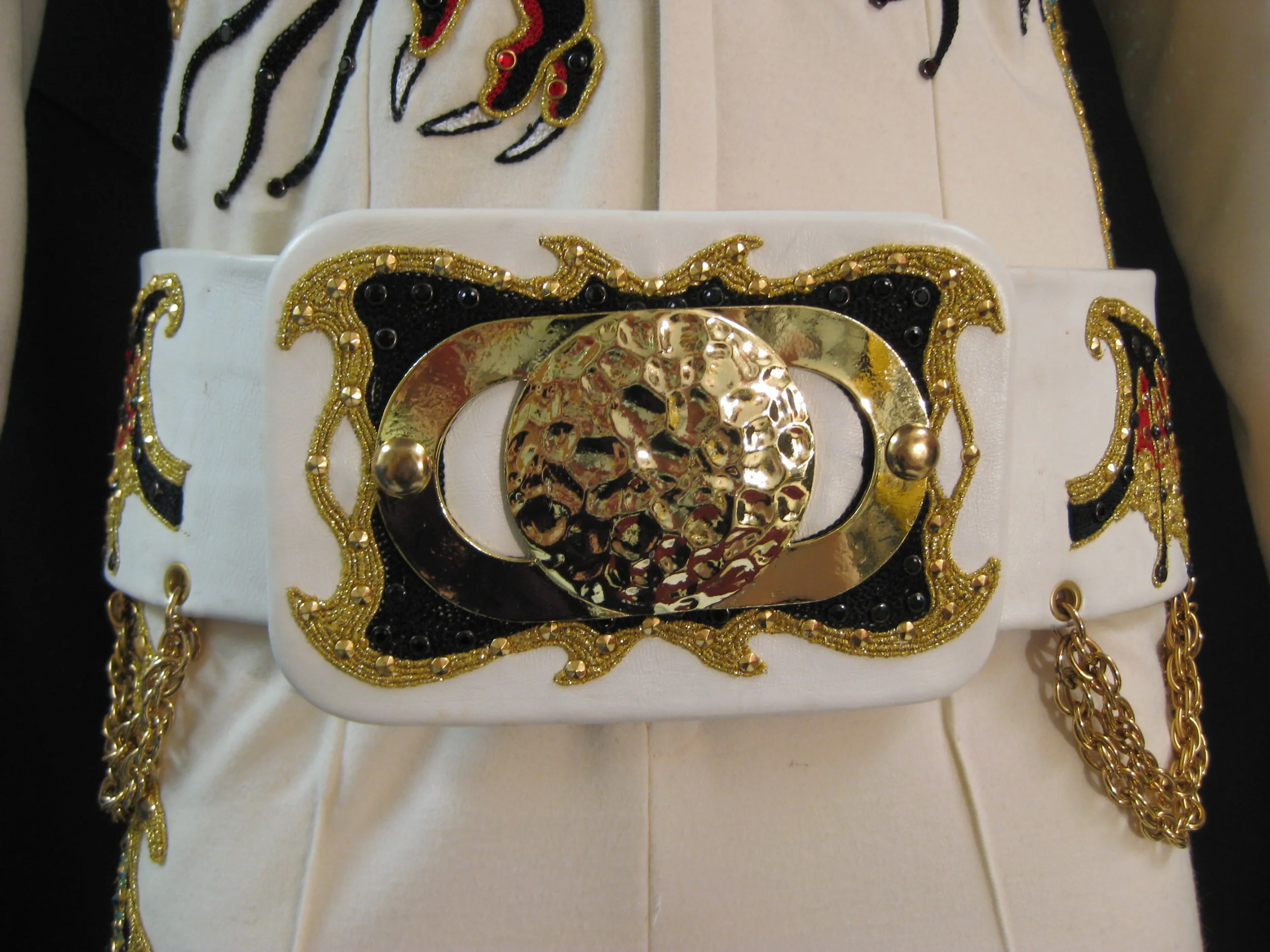Dragon Belt Waist View