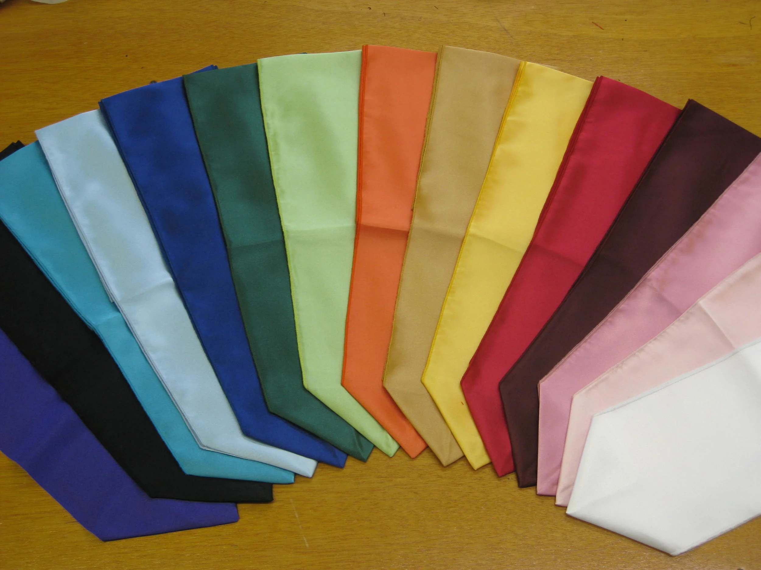 Scarves1.JPG