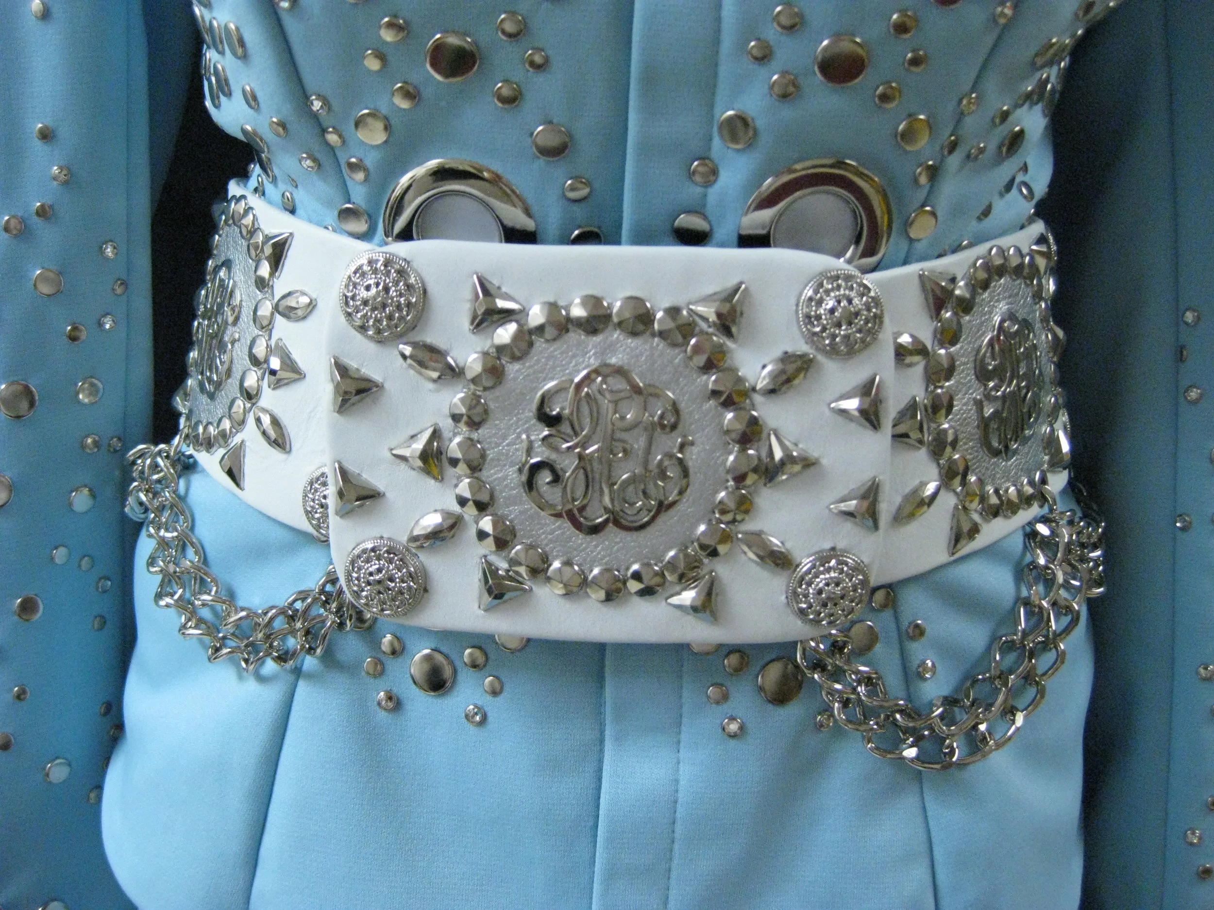 Powder Blue Velcro Suit Waist2.JPG