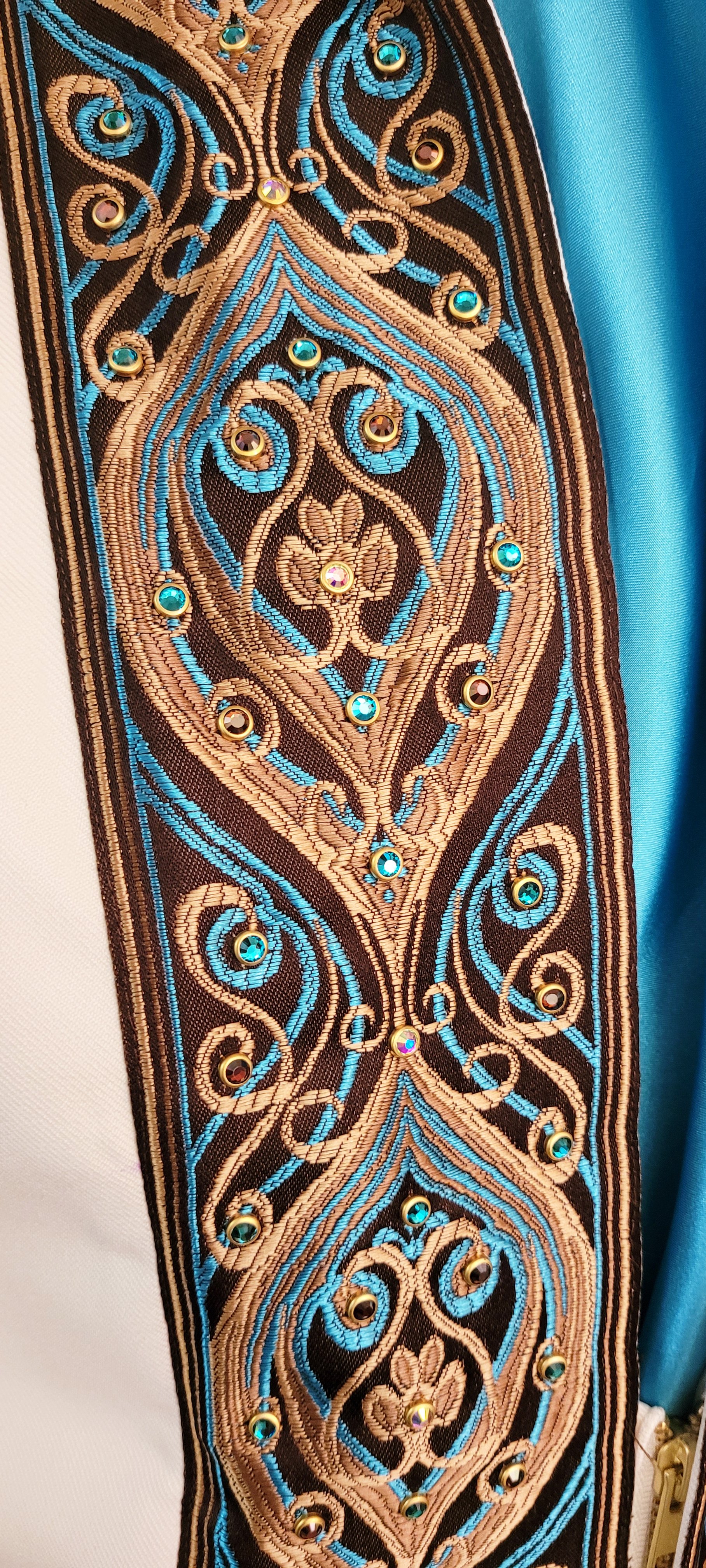 Brown & Teal Tapestry CLose.jpg