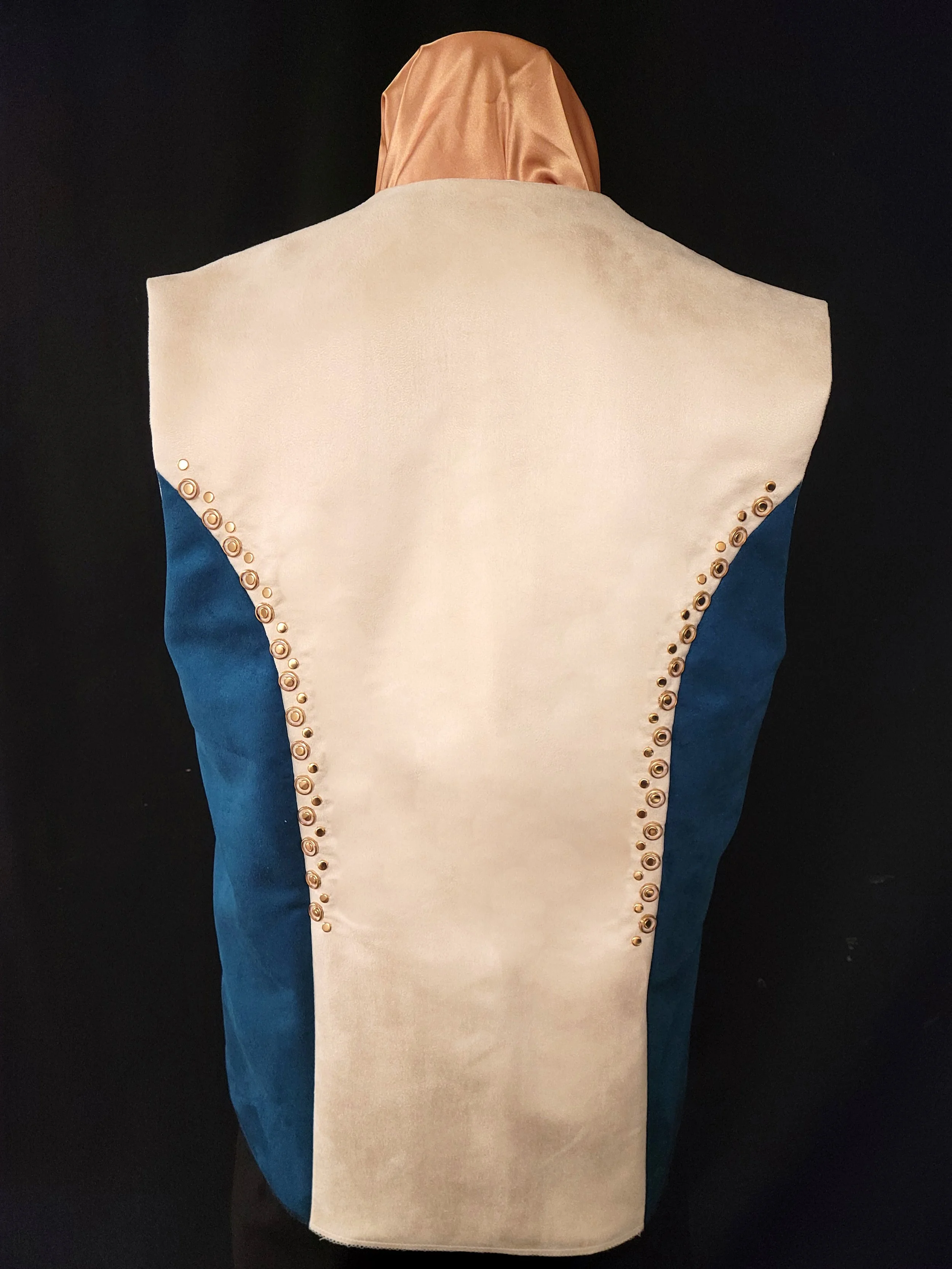 Two Tone Vest Peacock Butter Back.jpg