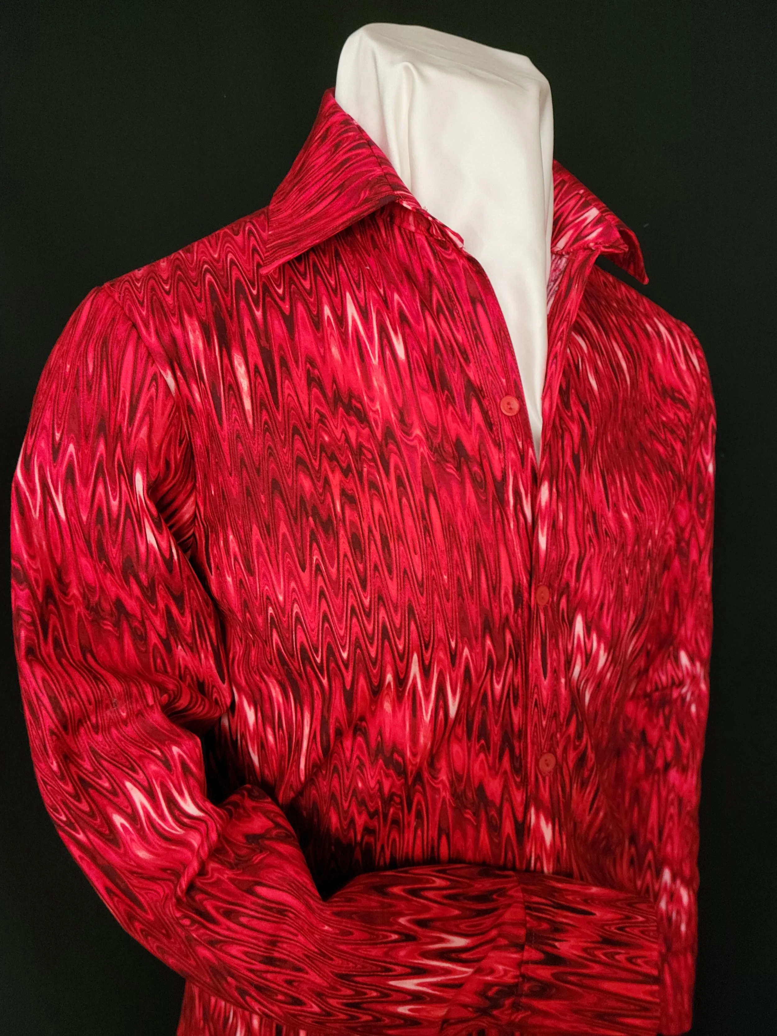 Wavelength (red) Cuff.jpg