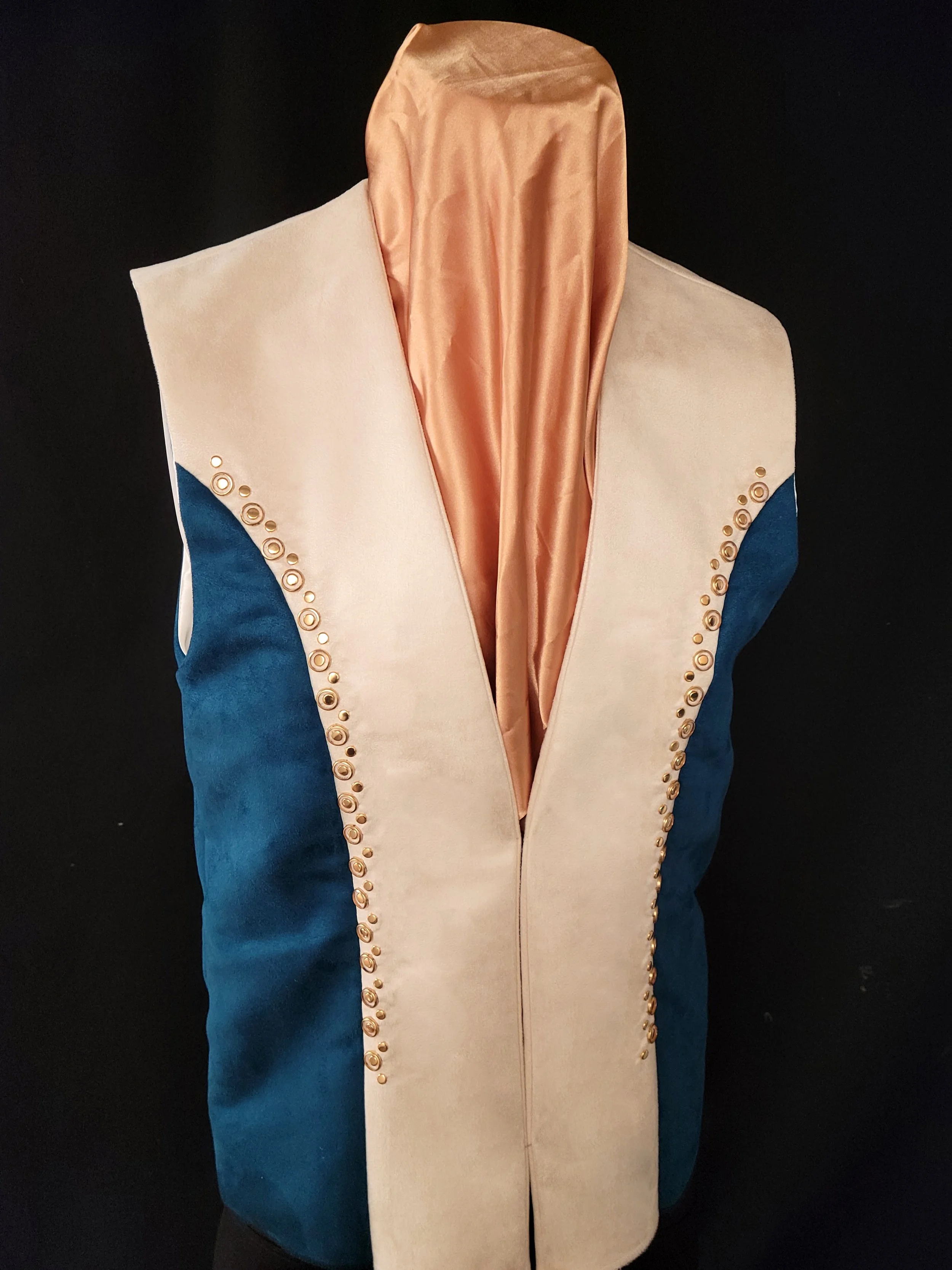 Two Tone Vest Peacock Butter Front.jpg