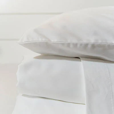 BLC-Bedding_0000s_0002_BLC-Sheets-T300 Solid Sateen-0907-v2.jpg