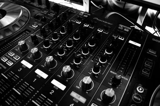 pexels-photo-63703-1.jpg
