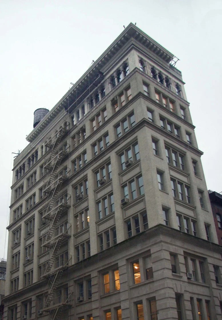 5th Ave & W 17th St