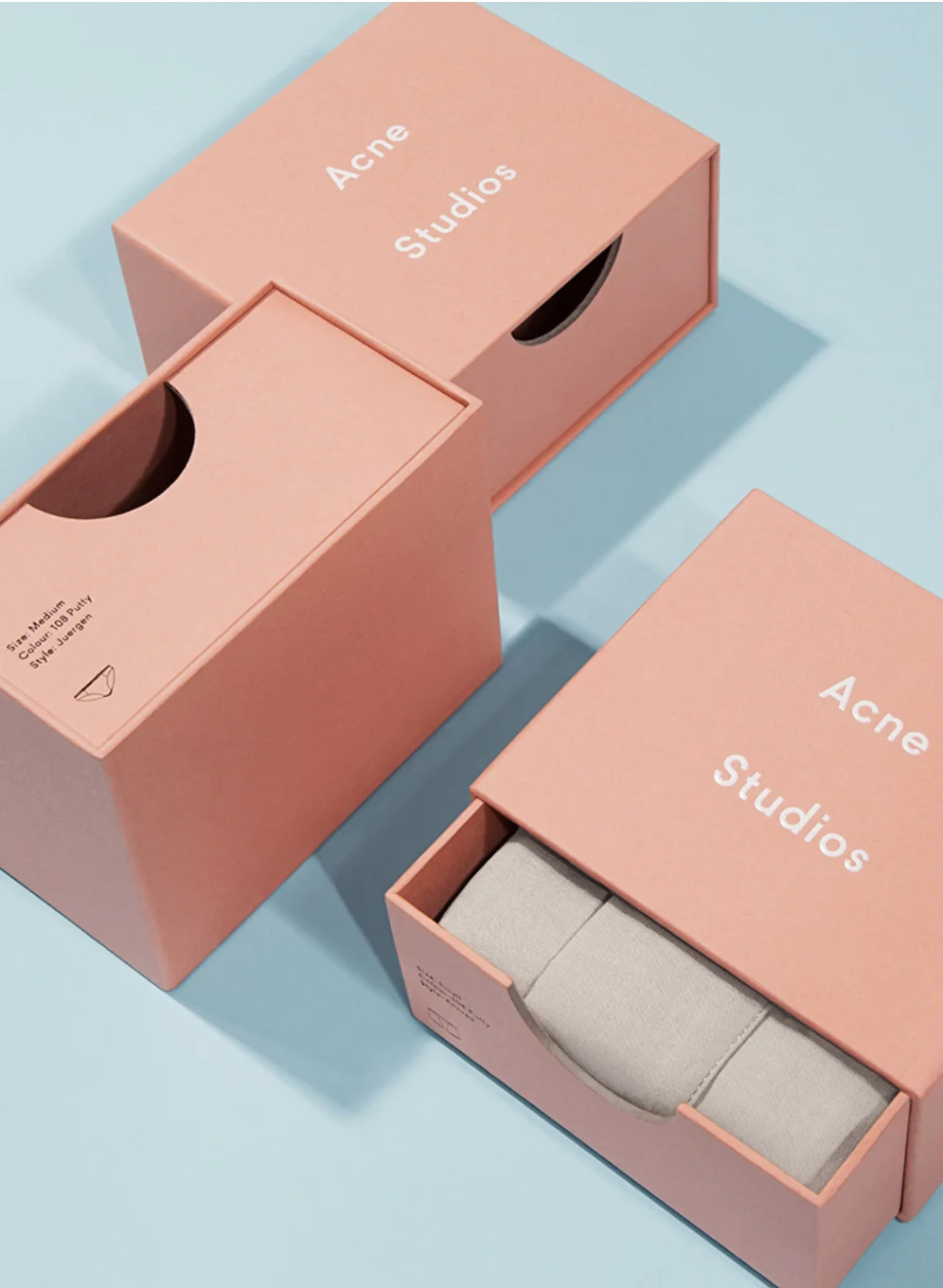 acne studios hang tag