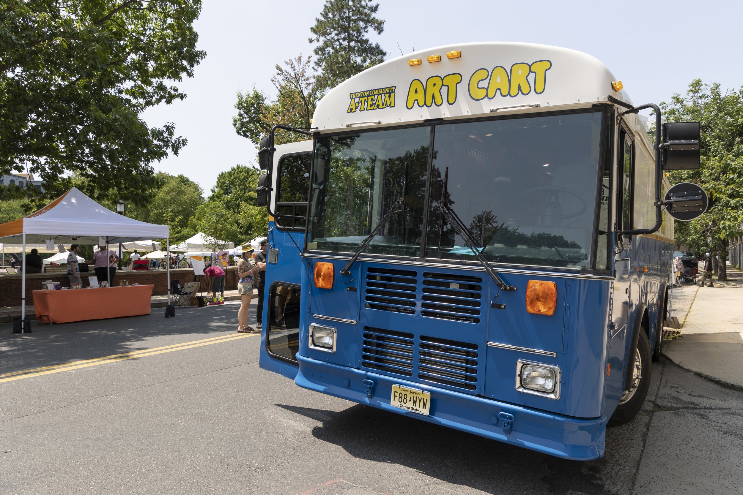 The Front of the Art Cart