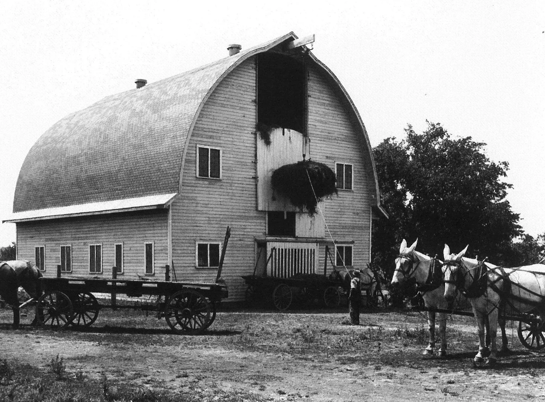 A.W. Pitner barn 1929