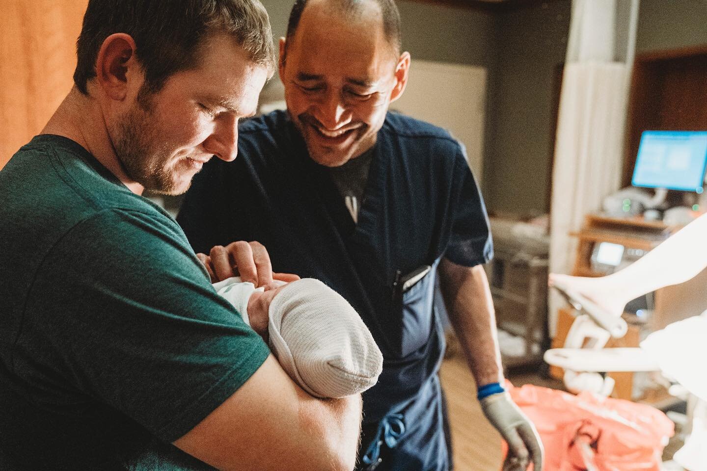E M B R A C E - one of my favorite moments of 2020 just before our world was flipped upside down. New baby, elated father of now two beautiful girls, and the doctor who helped these parents dreams come true. This doctor is the truest example of &ldqu