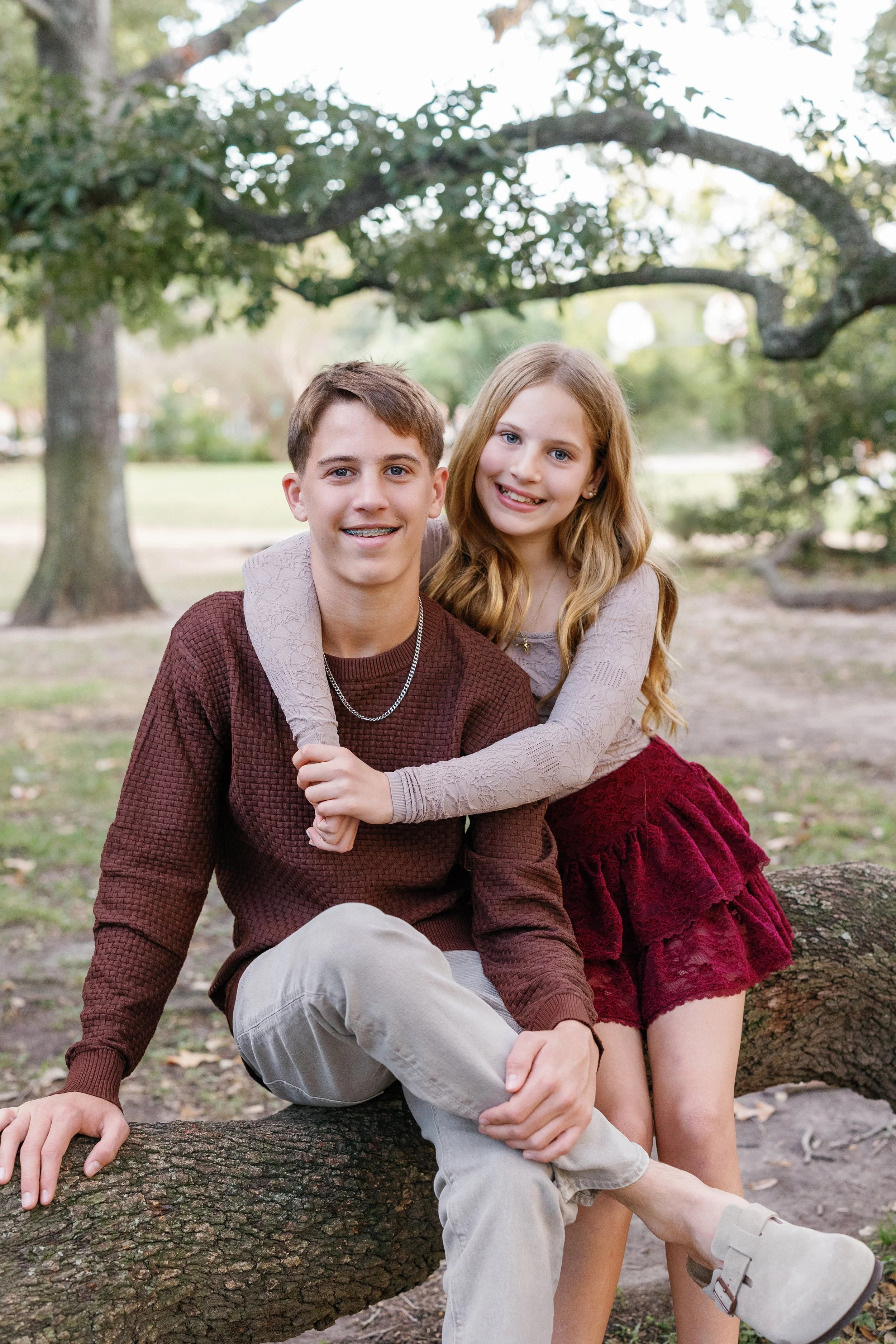 houston-family-portrait-photographer-kimberly-brooke-photographic-oak-trees.jpg