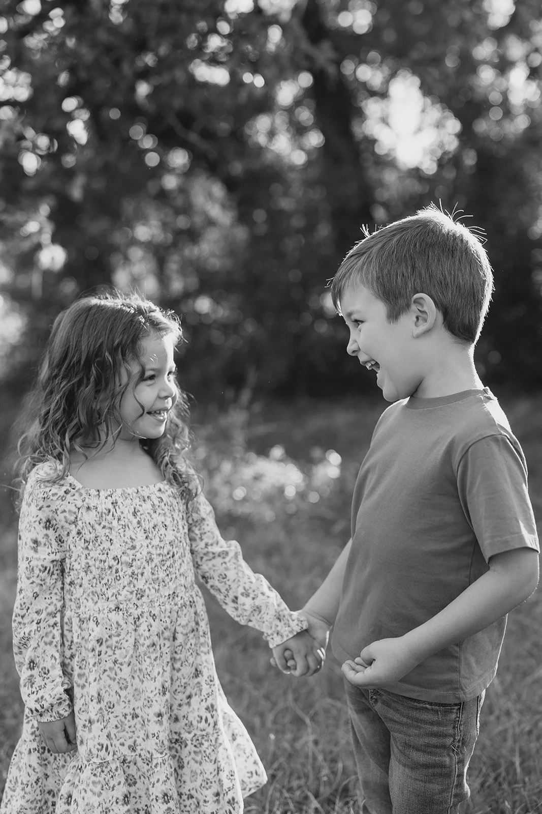 houston-best-family-photographer-portraits-siblings-mini-fall-spring-kimberly-brooke.jpg