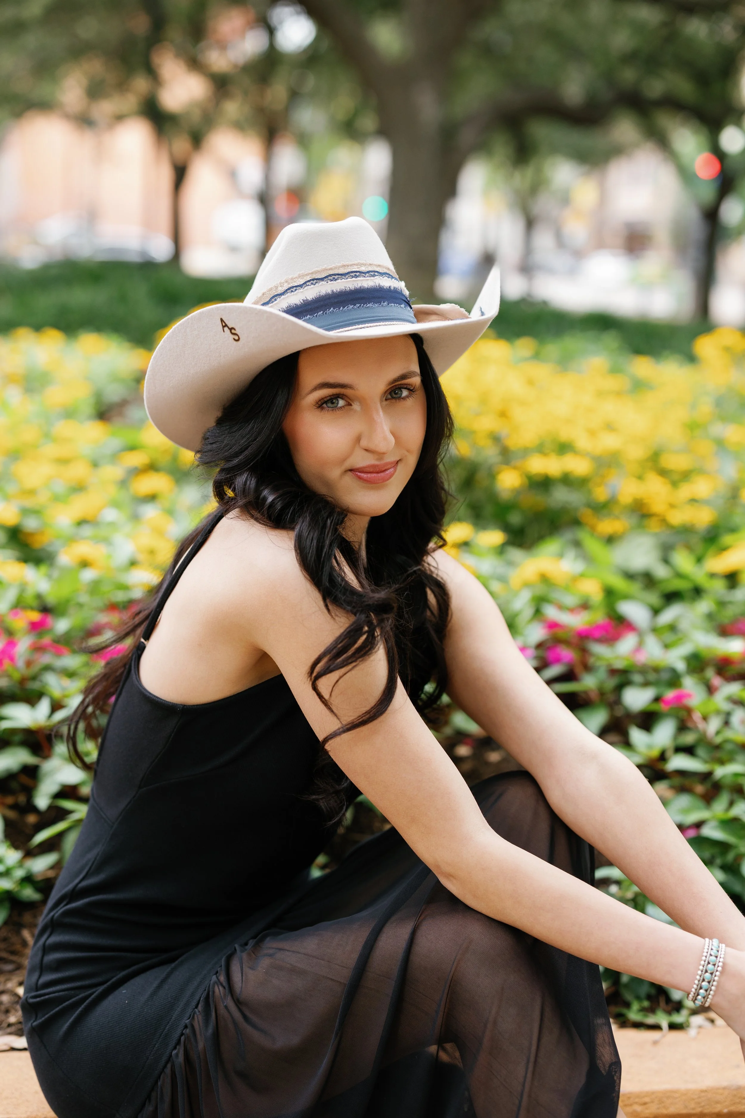 houston-senior-portrait-photographer-downtown-city-kbp.jpg