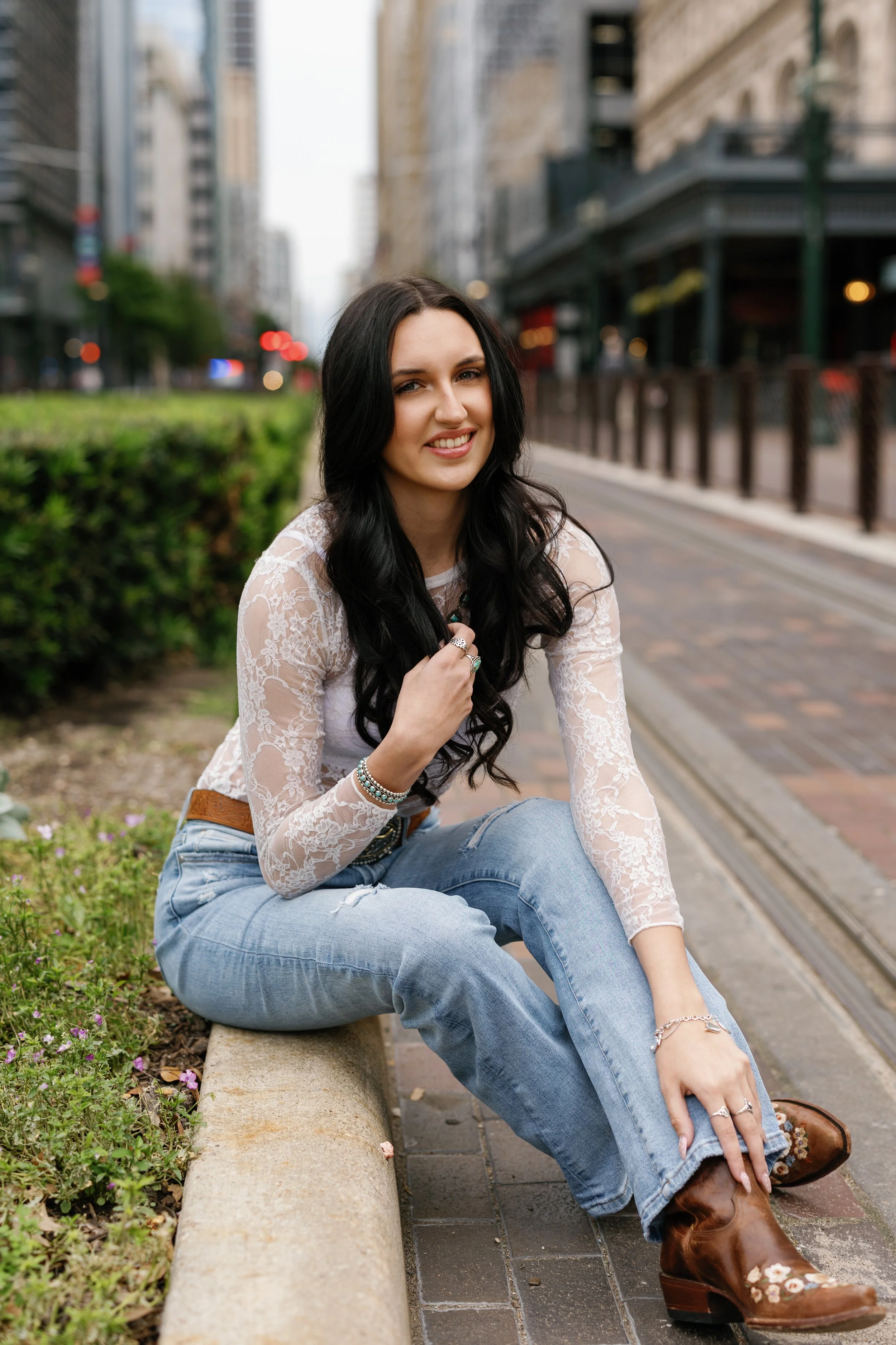 houston-senior-portraits-photography-downtown-urban-metro-kbp.jpg